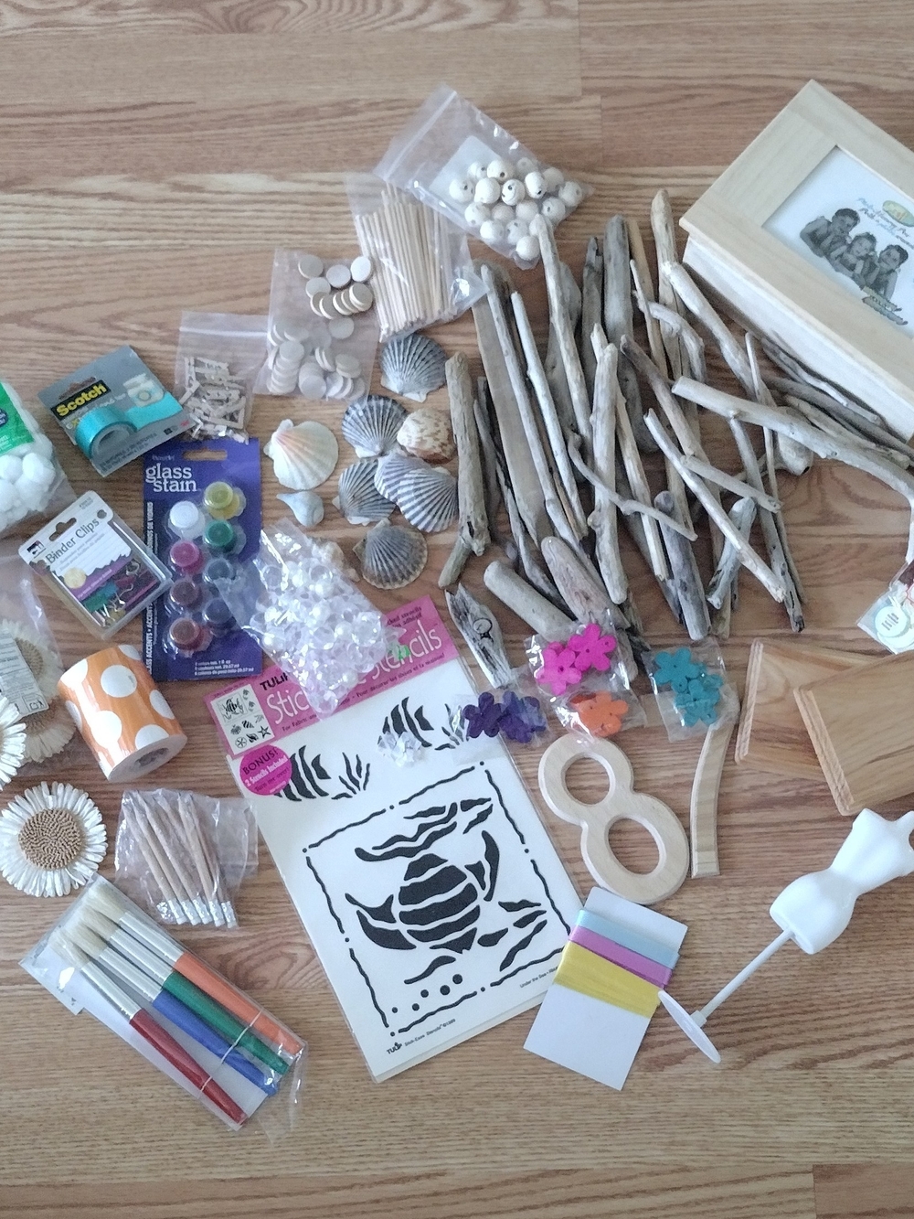 Assorted Craft Kit Natural Driftwood Shells Wooden Box